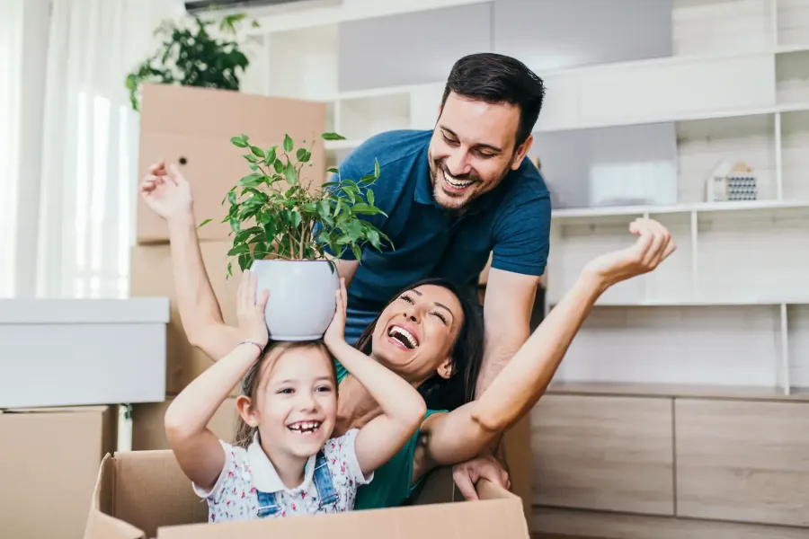 Familienumzug günstig mit Kindern, Haustieren und Serviceleistungen.